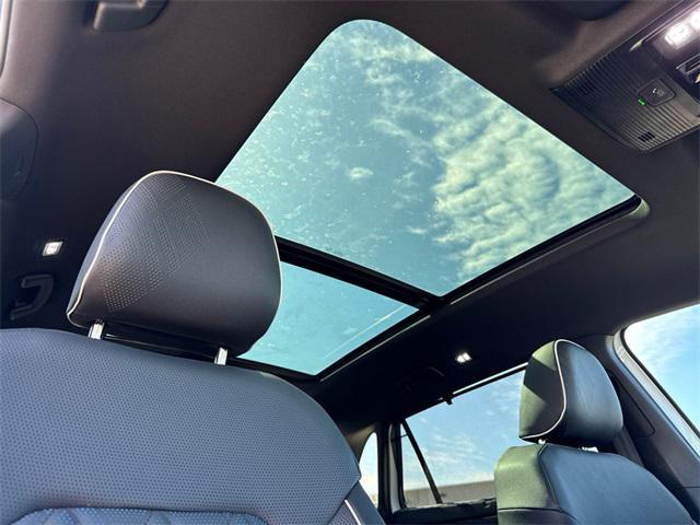 new 2026 Volkswagen Atlas Cross Sport car, priced at $53,859