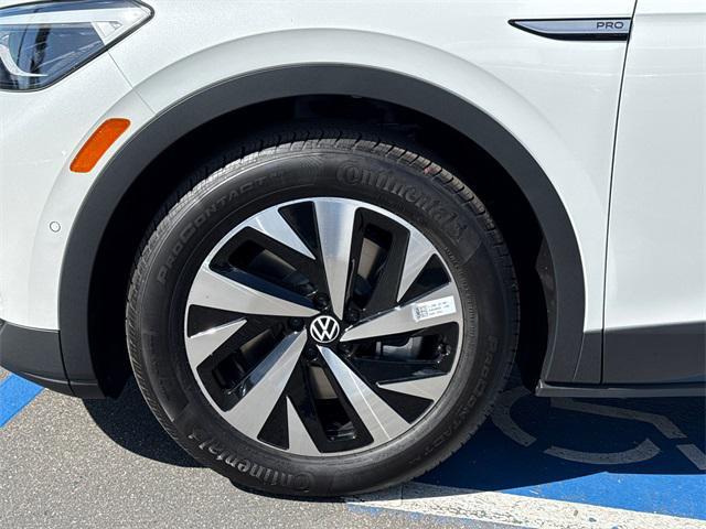 new 2025 Volkswagen ID.4 car, priced at $37,230