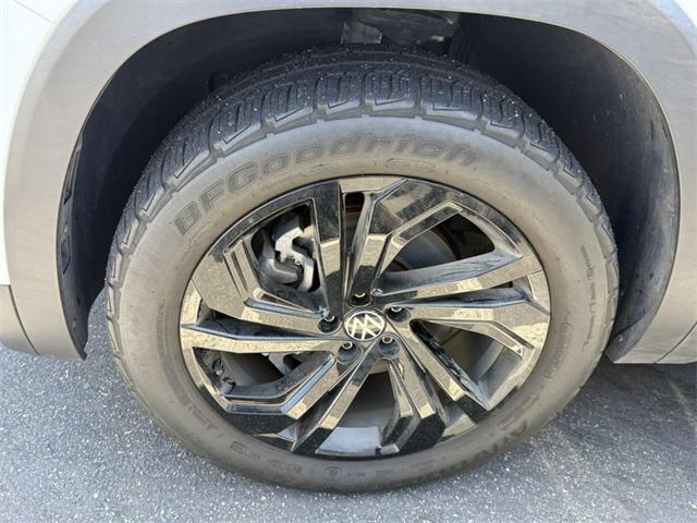 used 2022 Volkswagen Atlas car, priced at $30,499