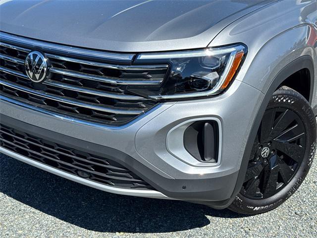 new 2026 Volkswagen Atlas car, priced at $44,188