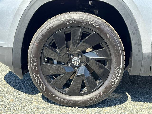 new 2026 Volkswagen Atlas car, priced at $44,188