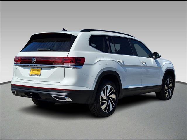 new 2024 Volkswagen Atlas car, priced at $39,676