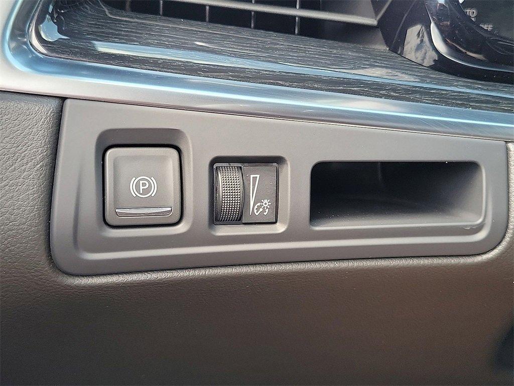 used 2025 Cadillac XT5 car, priced at $52,995