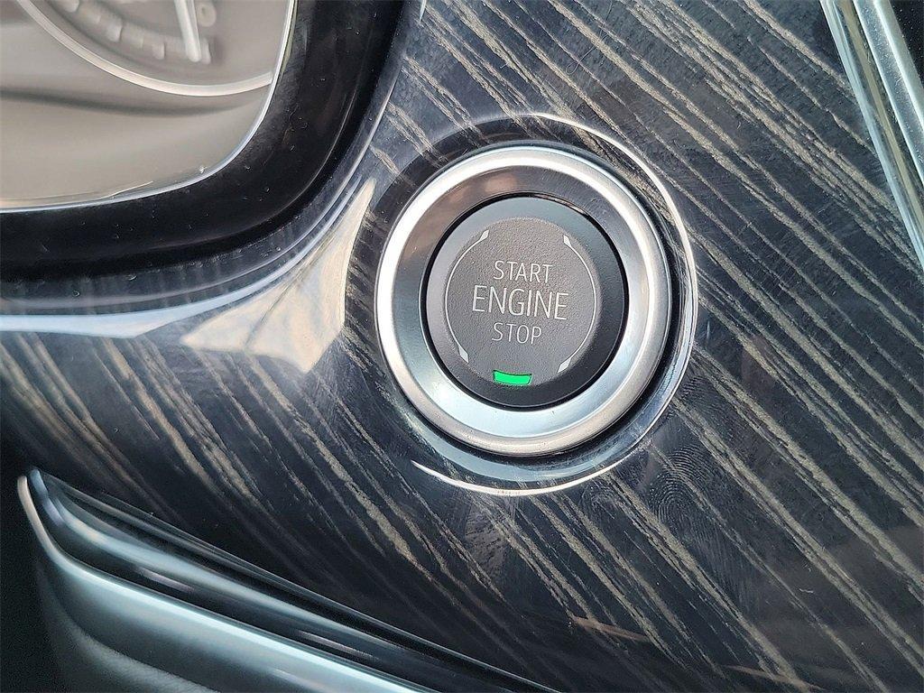 used 2025 Cadillac XT6 car, priced at $52,995