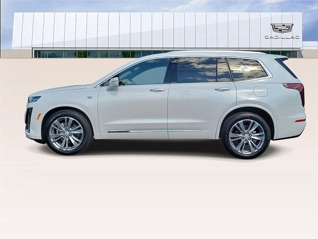 used 2025 Cadillac XT6 car, priced at $52,995