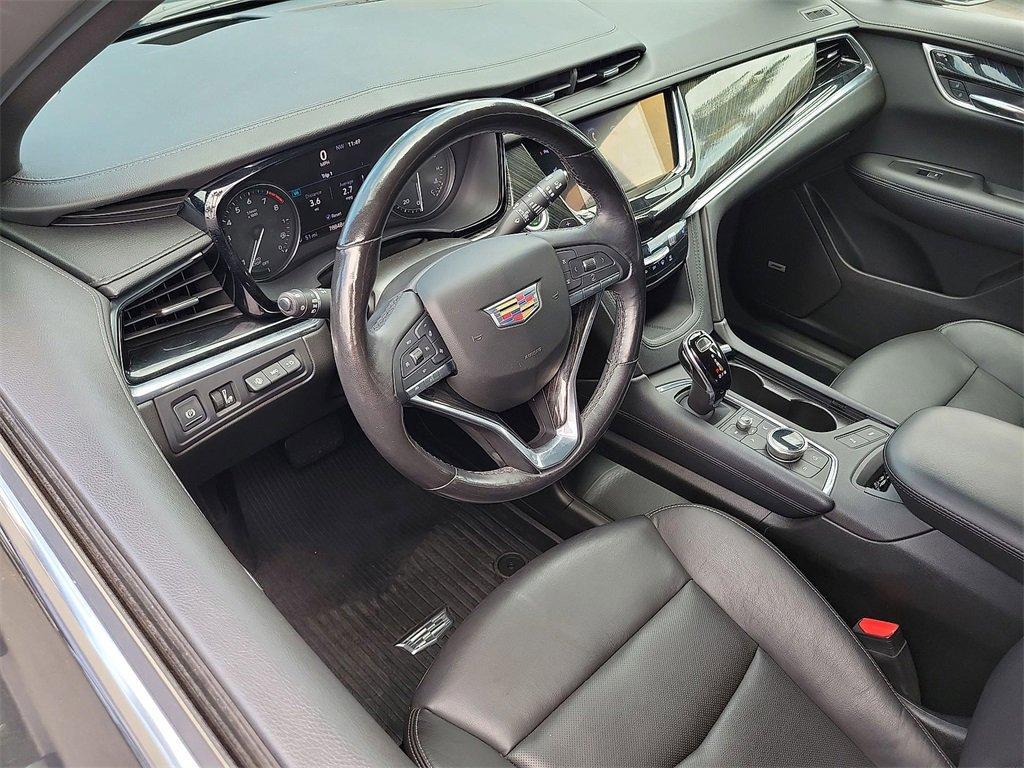 used 2020 Cadillac XT6 car, priced at $27,995