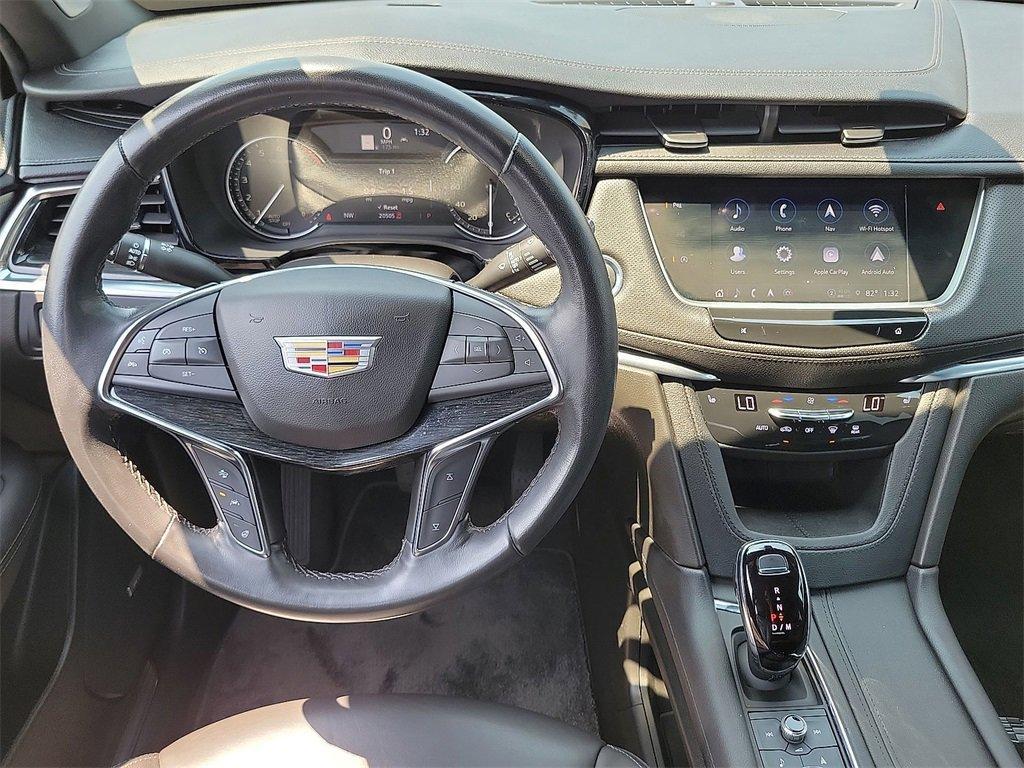 used 2023 Cadillac XT5 car, priced at $34,450