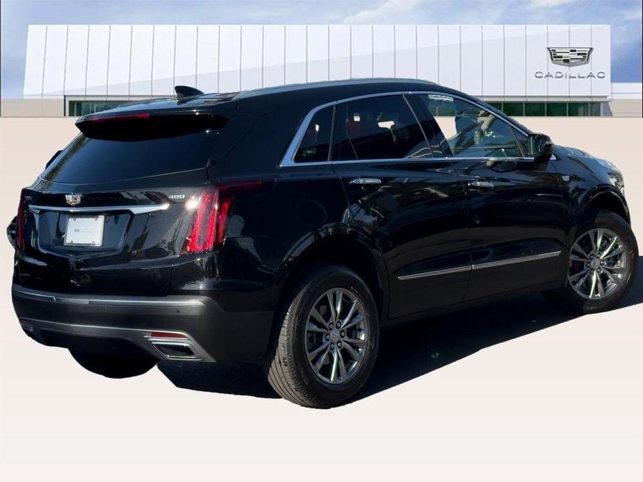 used 2022 Cadillac XT5 car, priced at $32,451