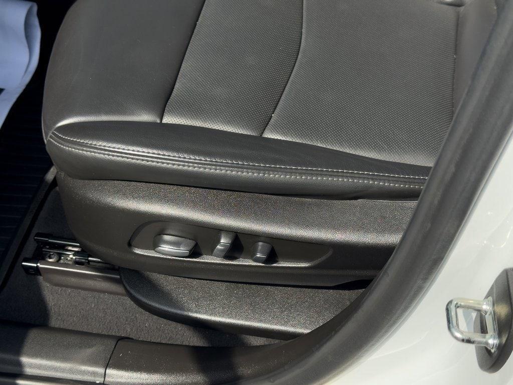 used 2023 Cadillac XT6 car, priced at $42,995