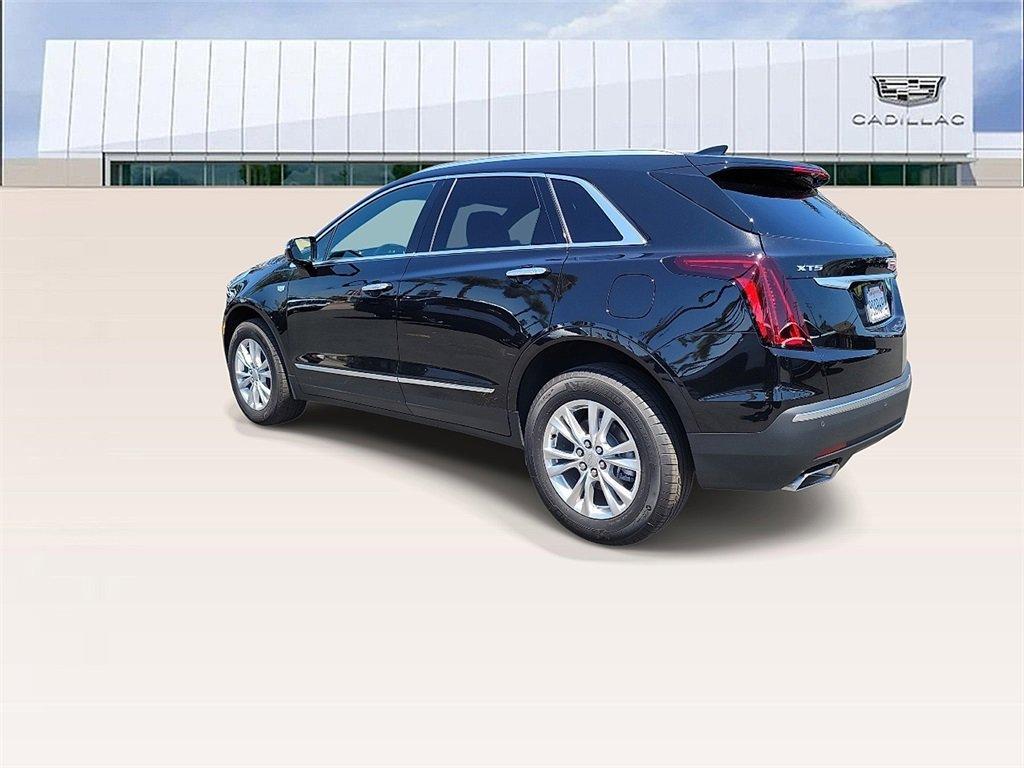 used 2025 Cadillac XT5 car, priced at $41,995