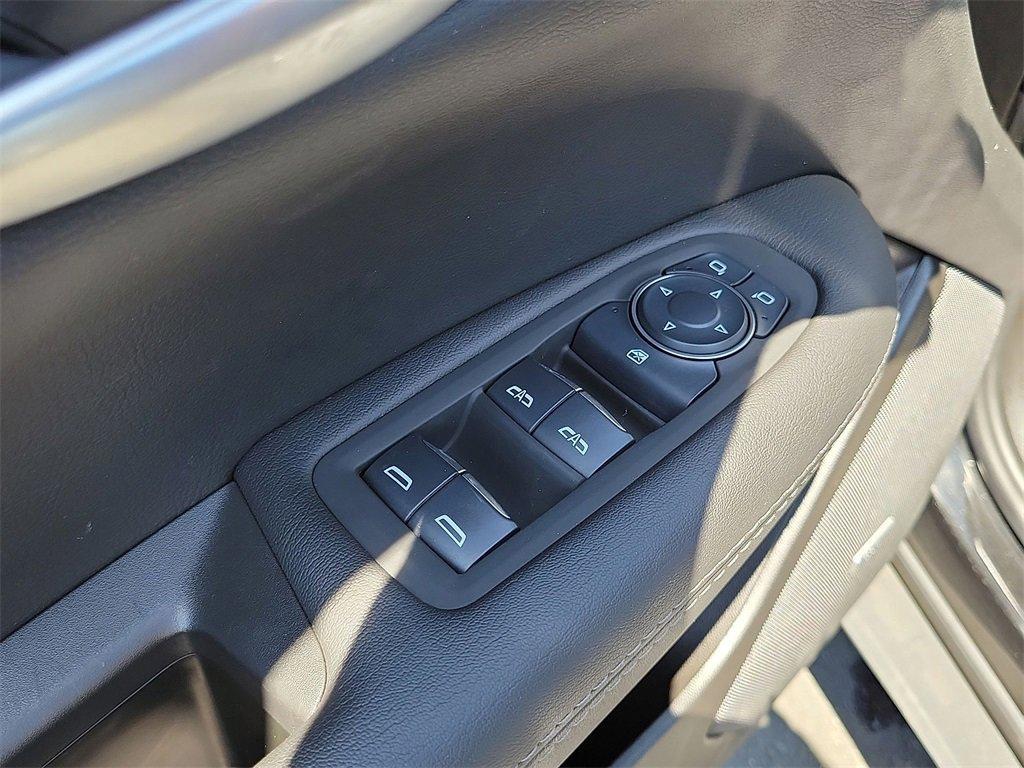 used 2025 Cadillac XT5 car, priced at $40,450