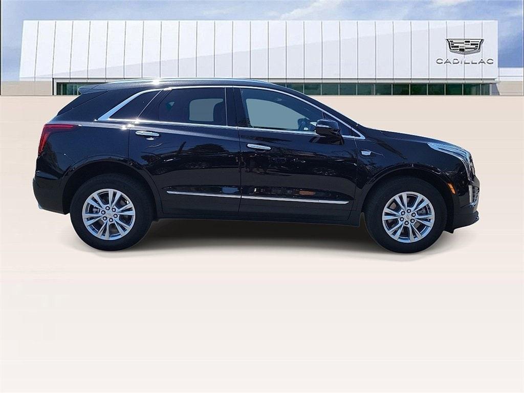 used 2025 Cadillac XT5 car, priced at $41,995