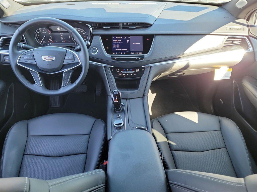 used 2025 Cadillac XT5 car, priced at $50,995