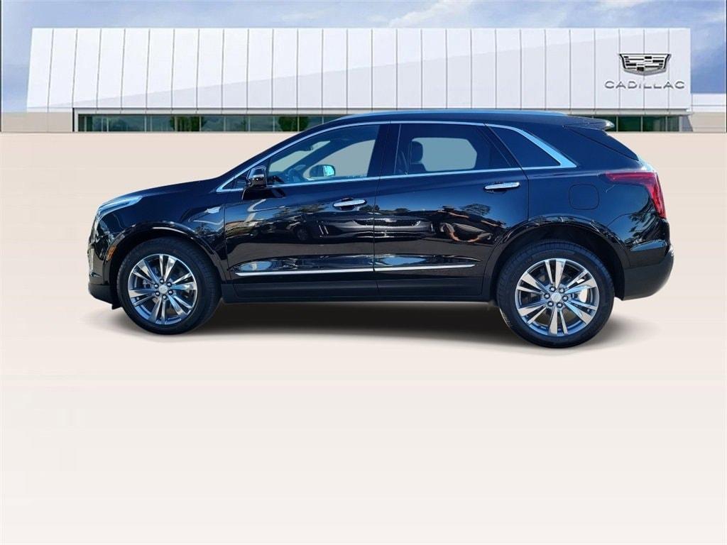 used 2025 Cadillac XT5 car, priced at $50,995