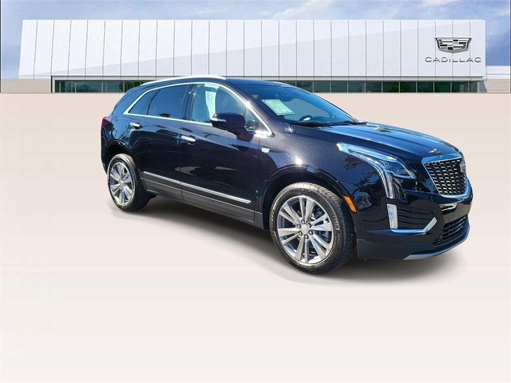 used 2025 Cadillac XT5 car, priced at $50,995
