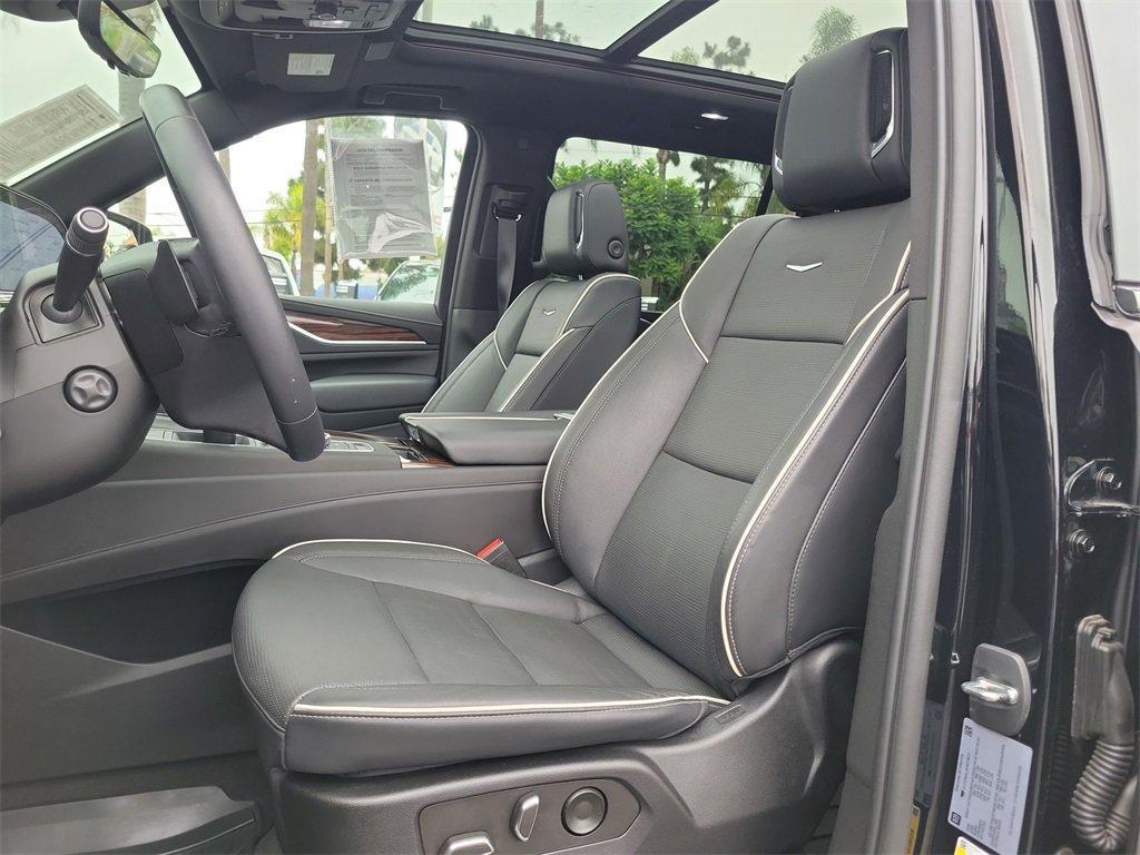 used 2023 Cadillac Escalade ESV car, priced at $78,995