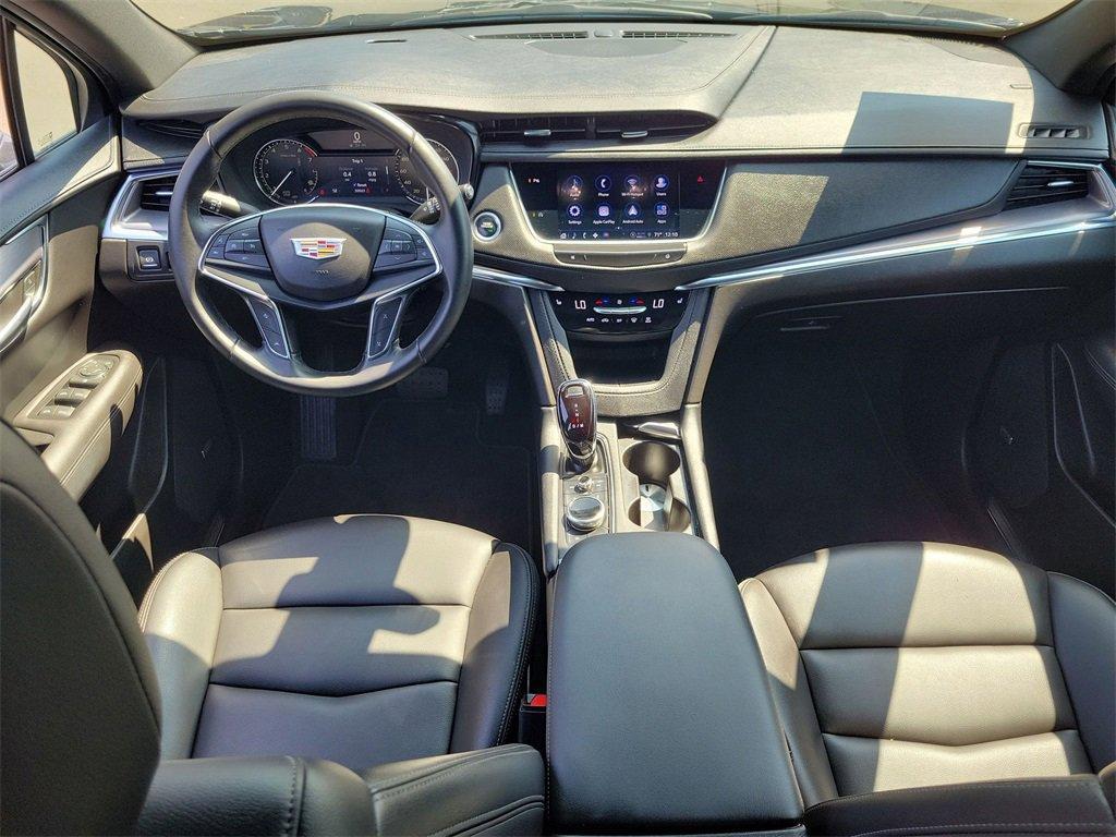 used 2023 Cadillac XT5 car, priced at $28,995