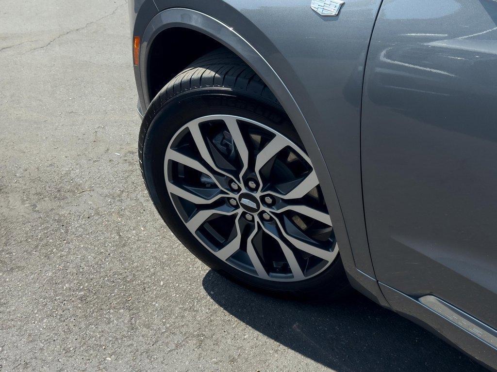 used 2022 Cadillac XT6 car, priced at $39,995