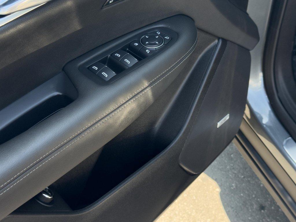 used 2022 Cadillac XT6 car, priced at $39,995