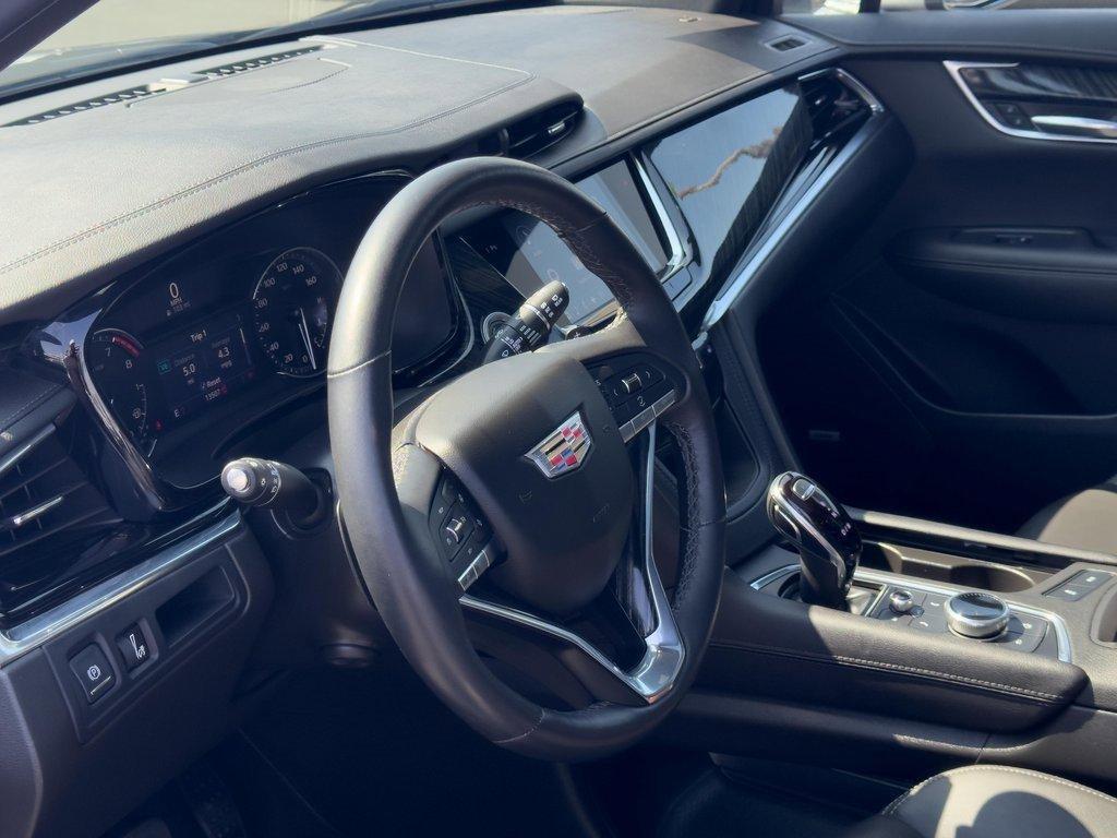 used 2022 Cadillac XT6 car, priced at $39,995