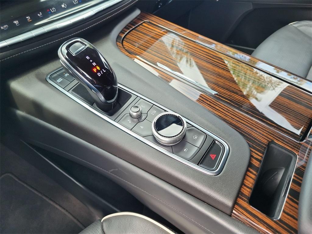 used 2024 Cadillac Escalade car, priced at $79,995
