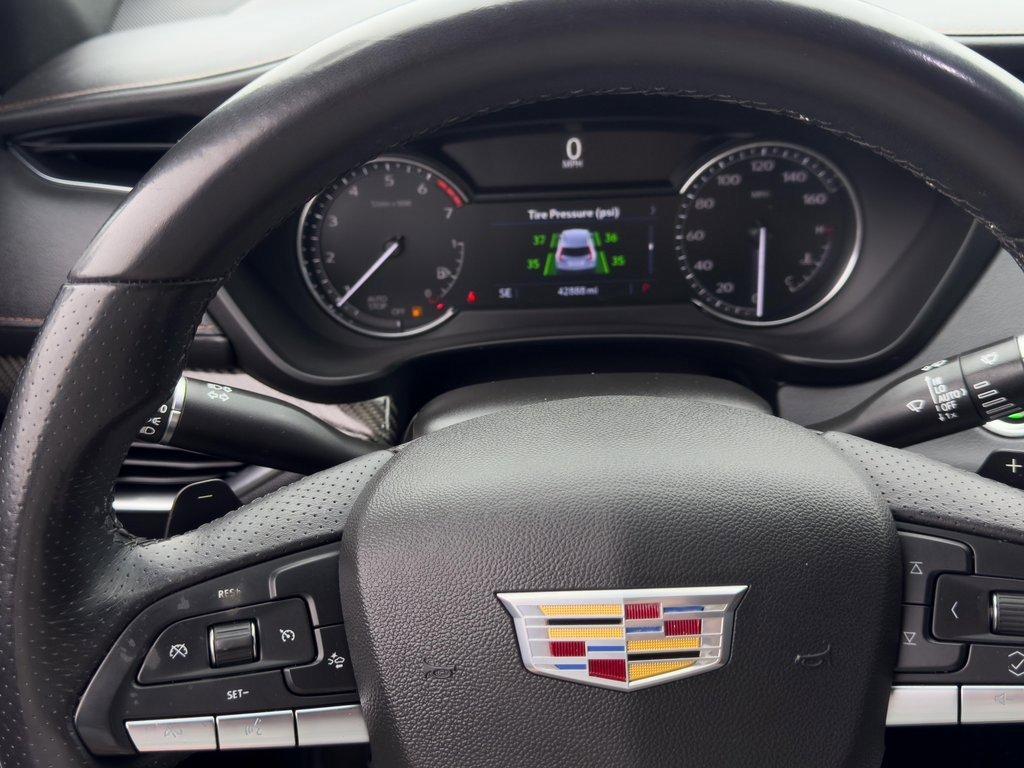 used 2021 Cadillac XT4 car, priced at $26,995
