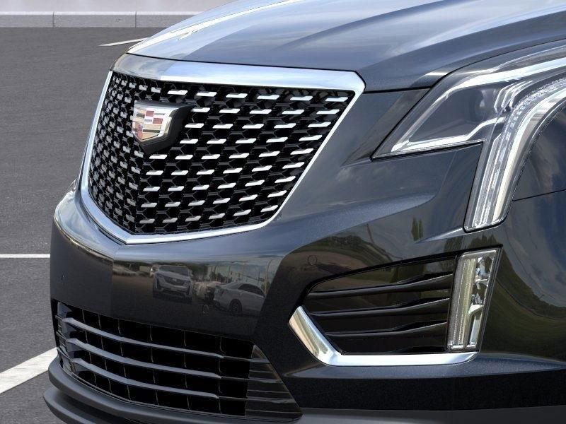new 2025 Cadillac XT5 car, priced at $45,315