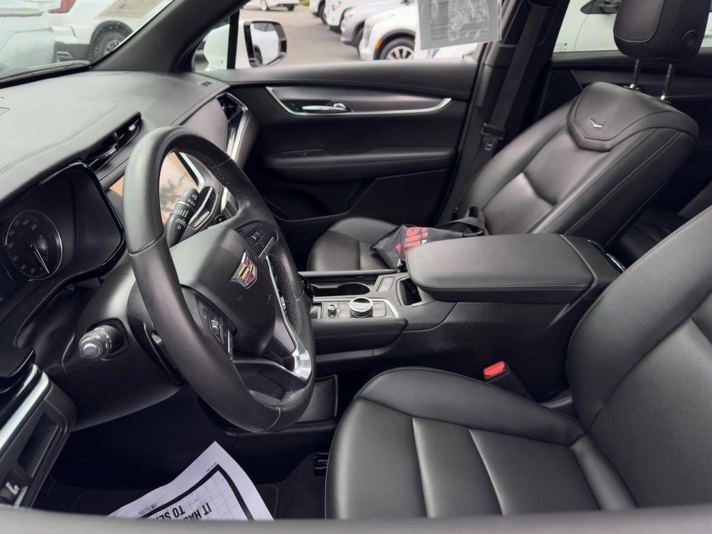 used 2023 Cadillac XT6 car, priced at $36,450
