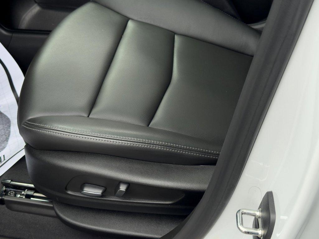 used 2023 Cadillac XT6 car, priced at $36,450