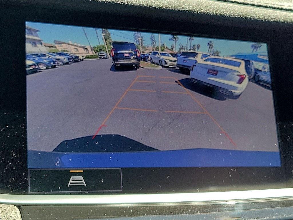 used 2025 Cadillac XT5 car, priced at $40,995