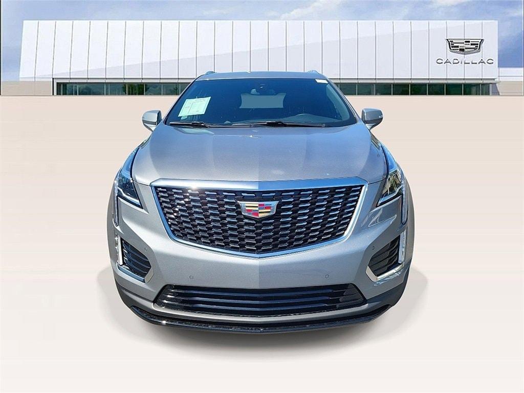 used 2025 Cadillac XT5 car, priced at $40,995