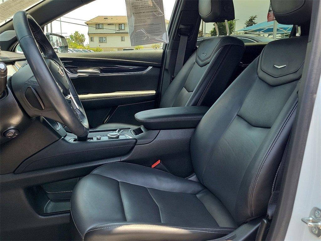 used 2024 Cadillac XT5 car, priced at $46,995