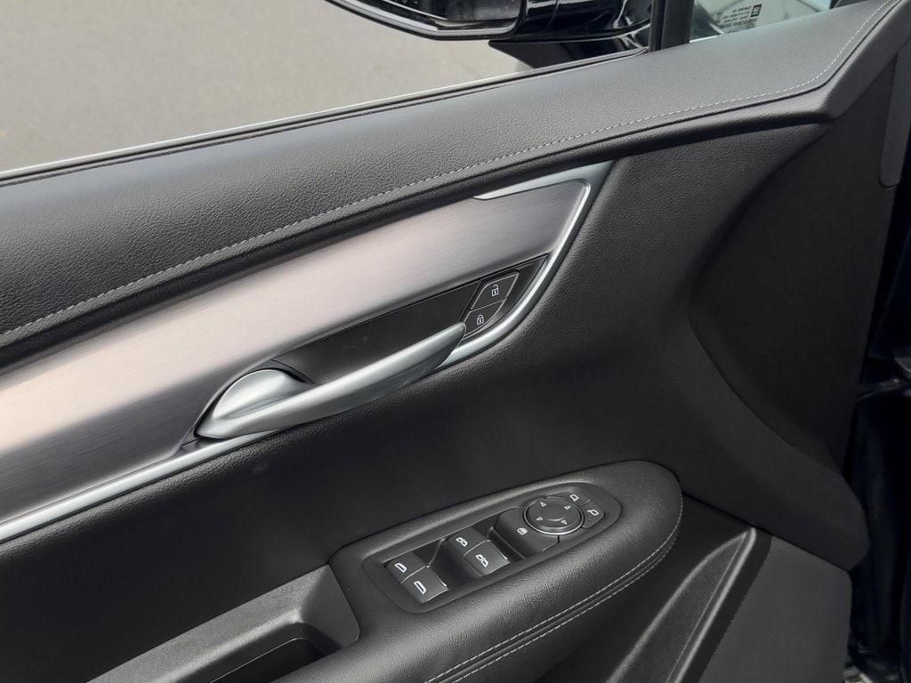 used 2025 Cadillac XT5 car, priced at $44,951