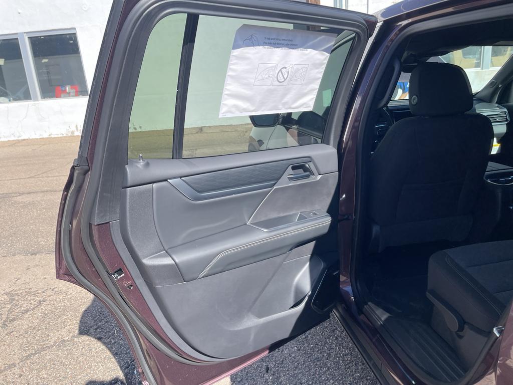 new 2026 GMC Acadia car, priced at $46,090