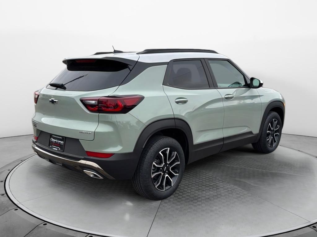 new 2025 Chevrolet TrailBlazer car, priced at $28,995