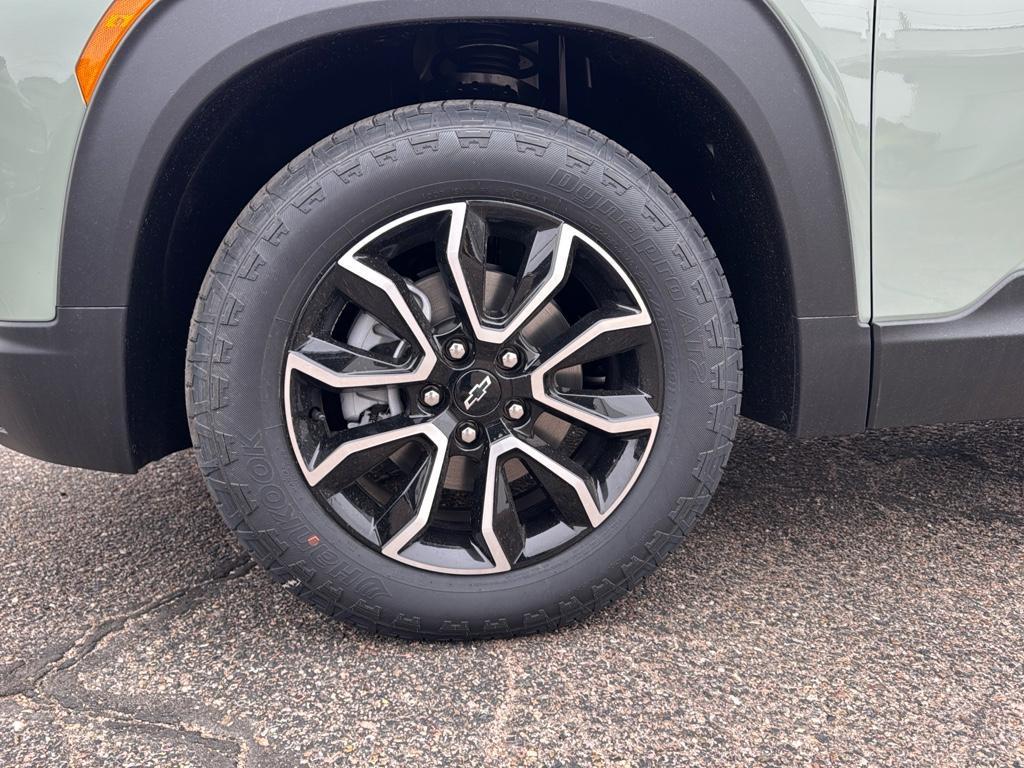 new 2025 Chevrolet TrailBlazer car, priced at $28,995