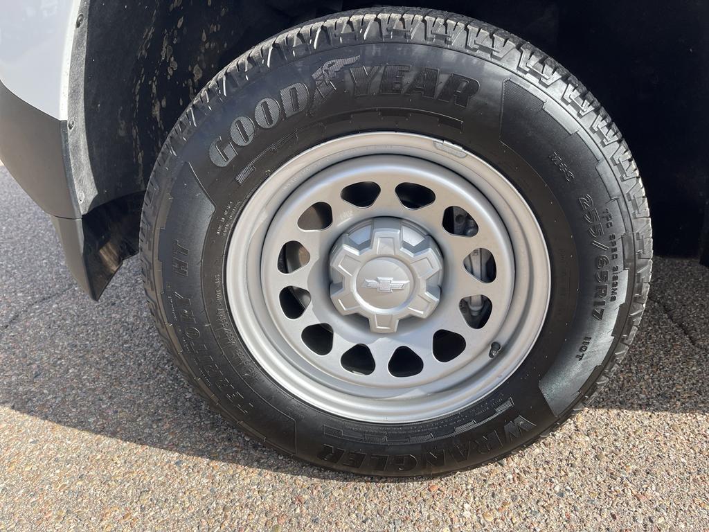 used 2024 Chevrolet Colorado car, priced at $35,594