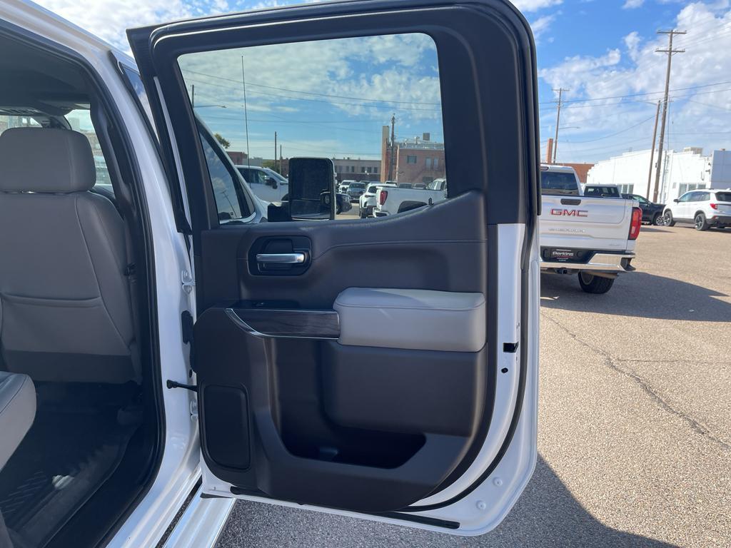 used 2022 Chevrolet Silverado 1500 car, priced at $42,594