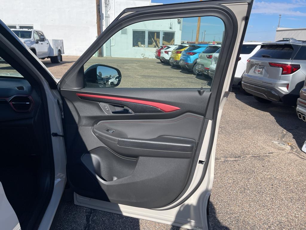 new 2026 Chevrolet TrailBlazer car, priced at $30,055