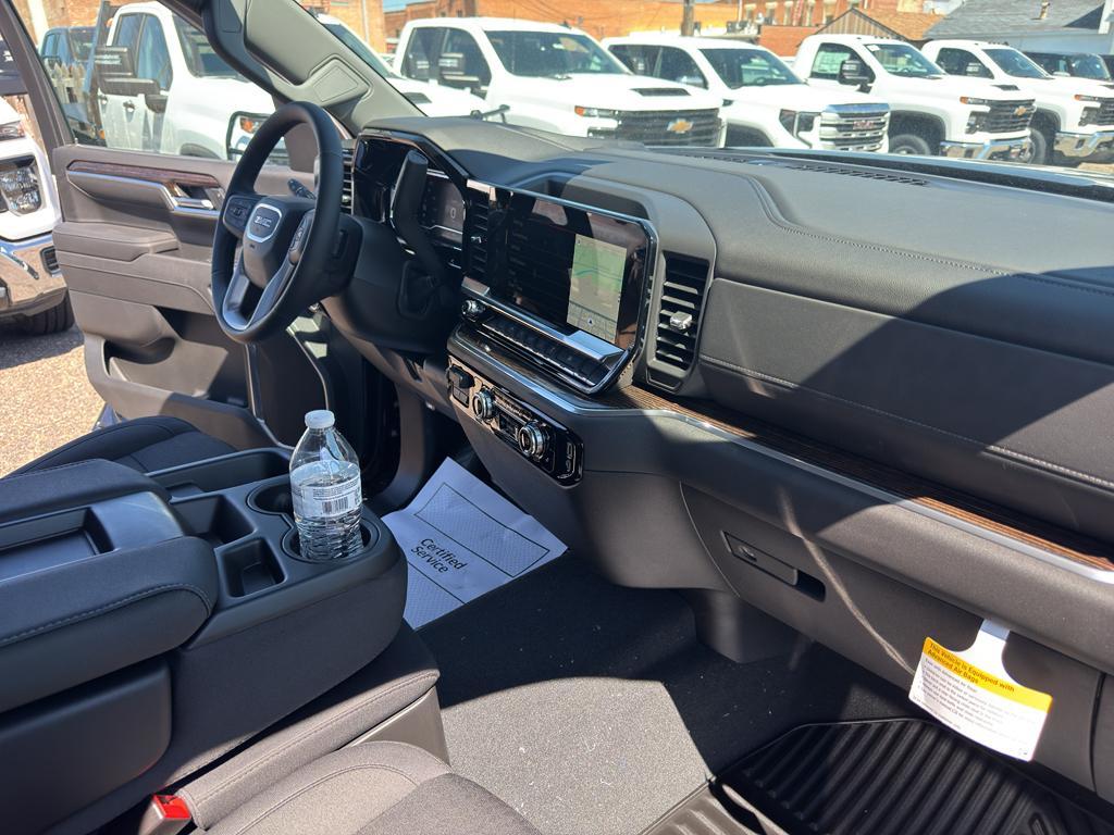 new 2025 GMC Sierra 1500 car, priced at $60,685