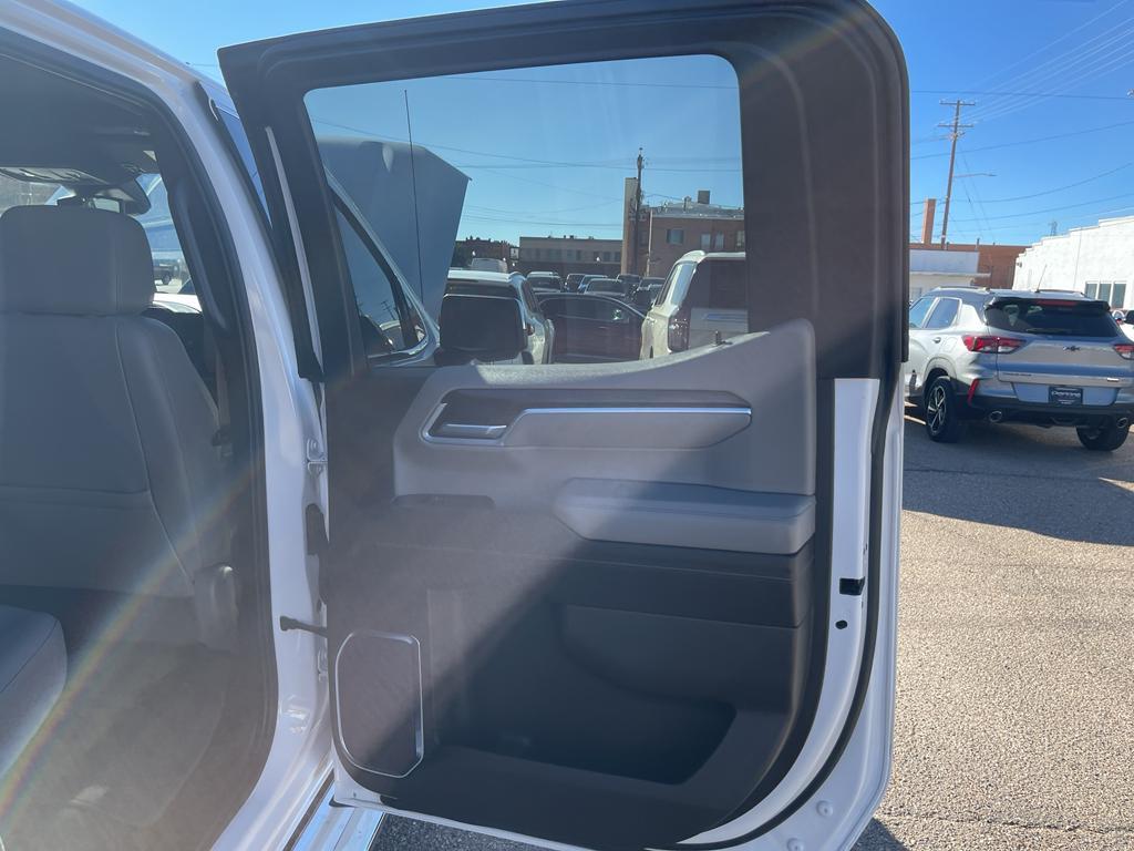 used 2022 GMC Sierra 1500 car, priced at $45,594