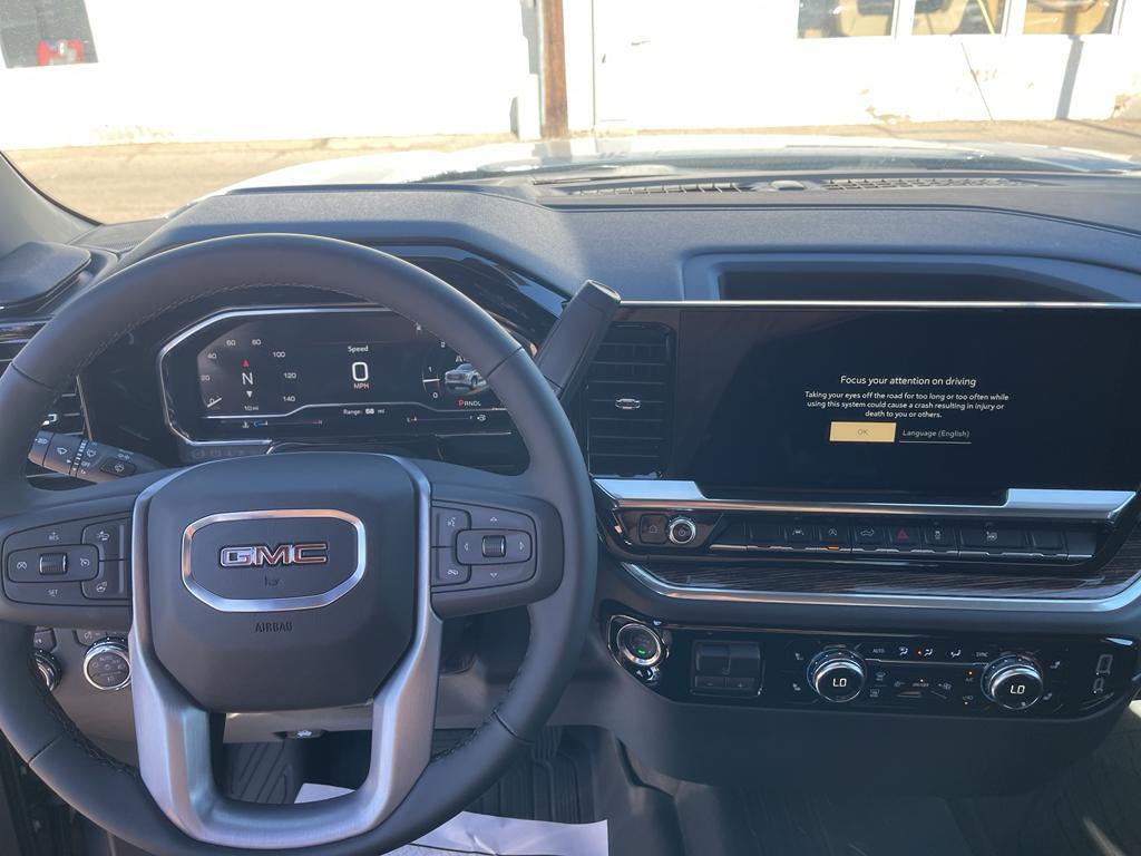 new 2025 GMC Sierra 1500 car, priced at $62,280