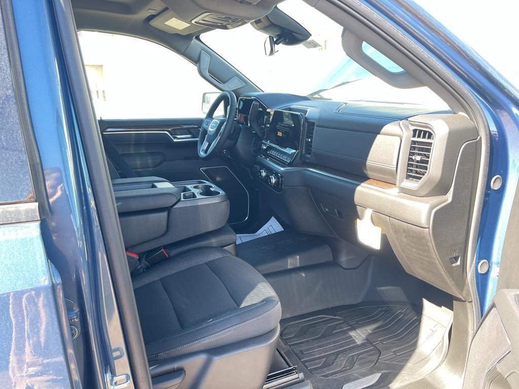 new 2025 GMC Sierra 1500 car, priced at $62,280