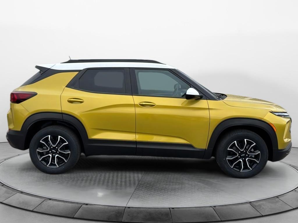 new 2025 Chevrolet TrailBlazer car, priced at $29,390