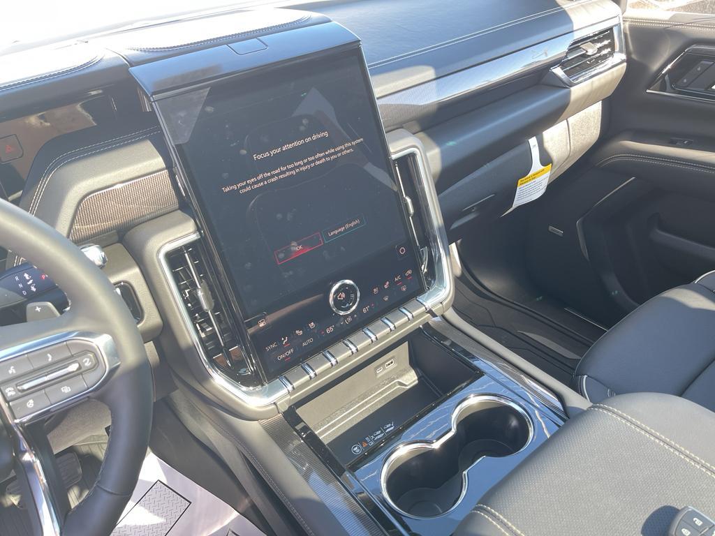 new 2025 GMC Yukon XL car, priced at $81,430