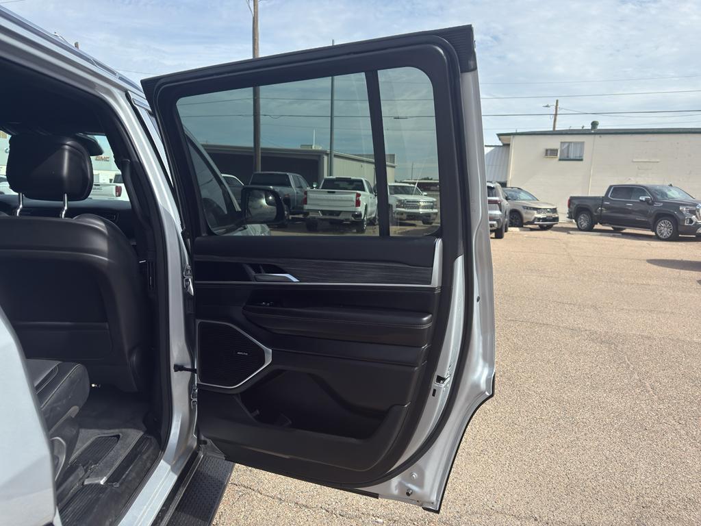 used 2023 Jeep Wagoneer car, priced at $55,999