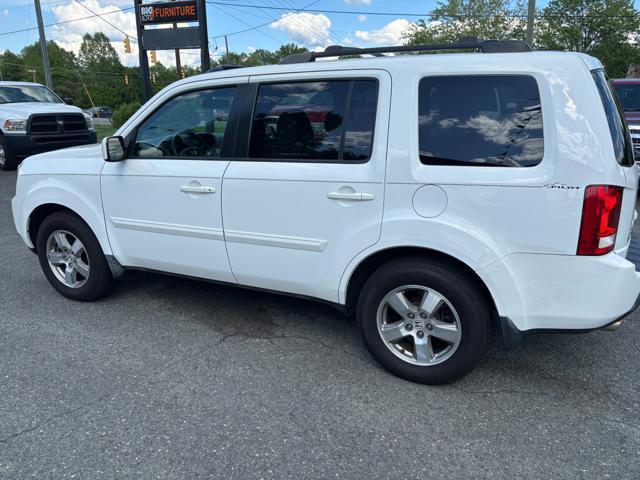 used 2010 Honda Pilot car, priced at $7,900