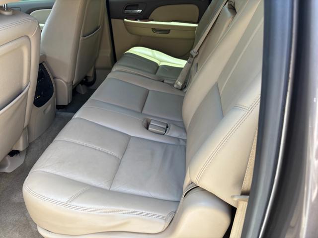 used 2013 GMC Yukon XL car, priced at $12,900