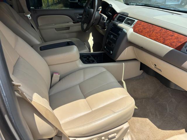 used 2013 GMC Yukon XL car, priced at $12,900
