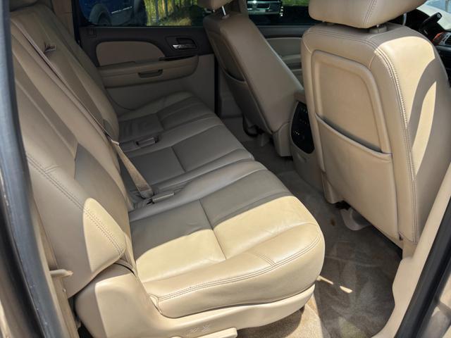 used 2013 GMC Yukon XL car, priced at $12,900